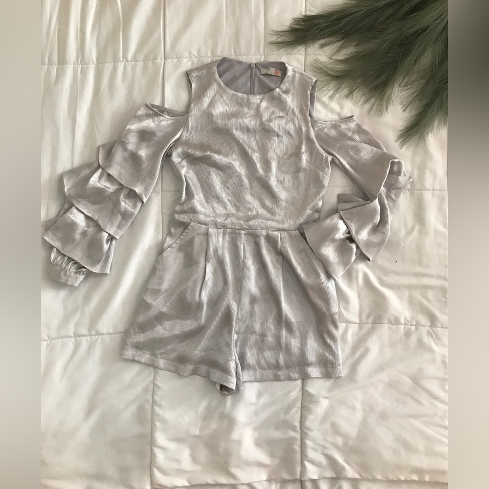 Sliver romper w/ pockets and shoulder cut out